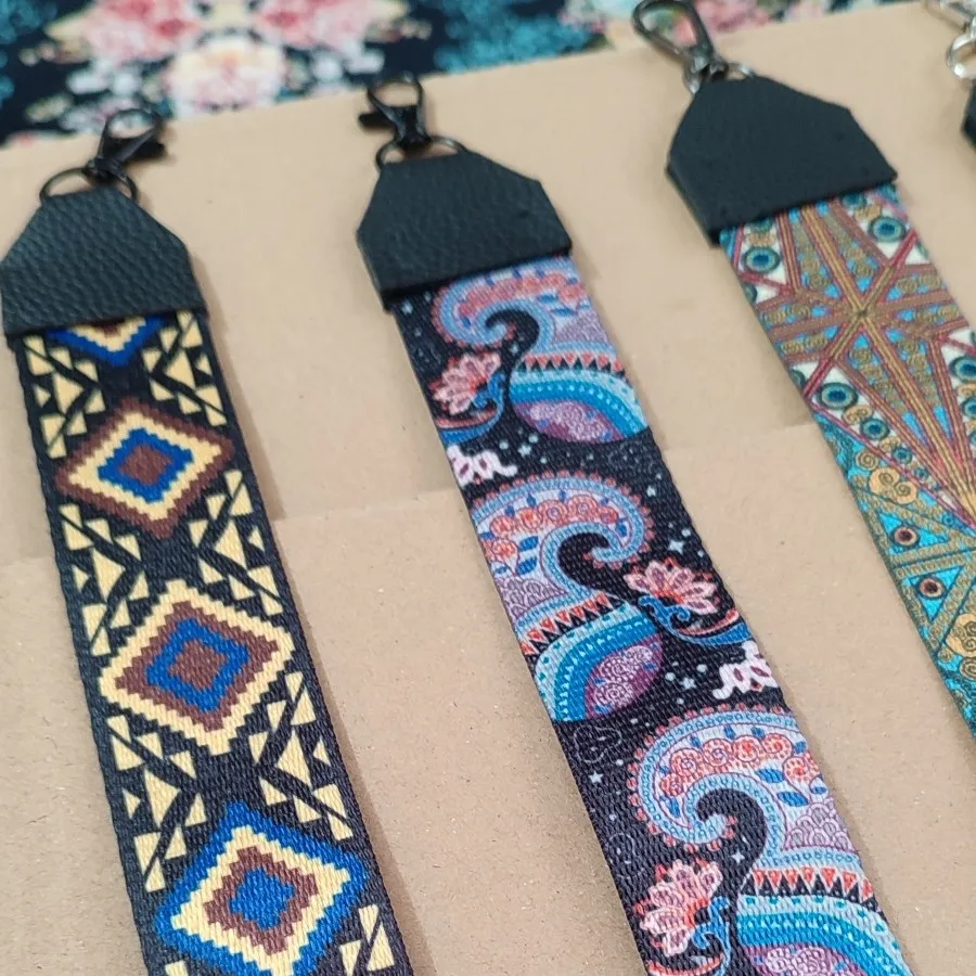 بند های برزنتی طرحدار