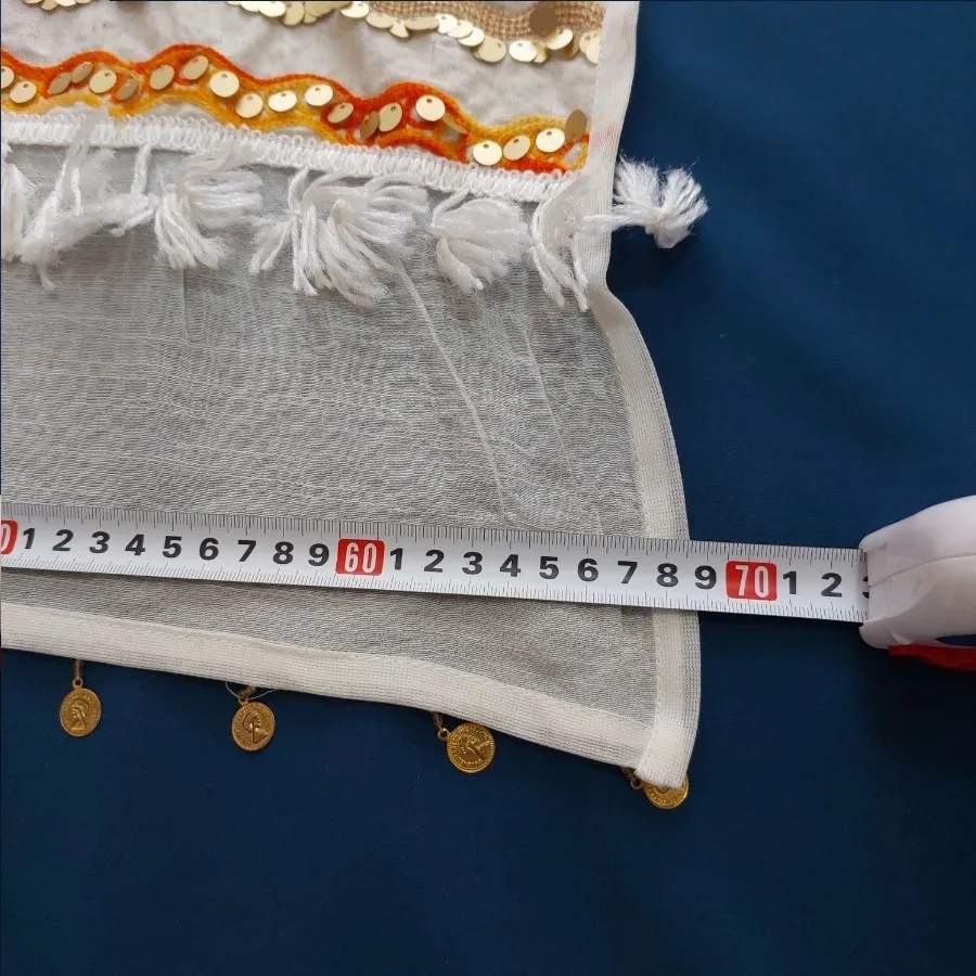 شال سفید حاشیه یک طرفه