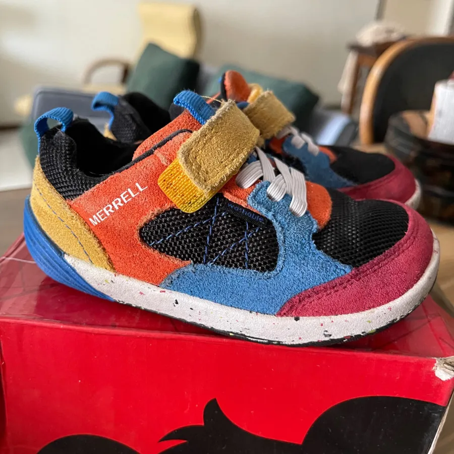 کتونی بچگانه خارجی