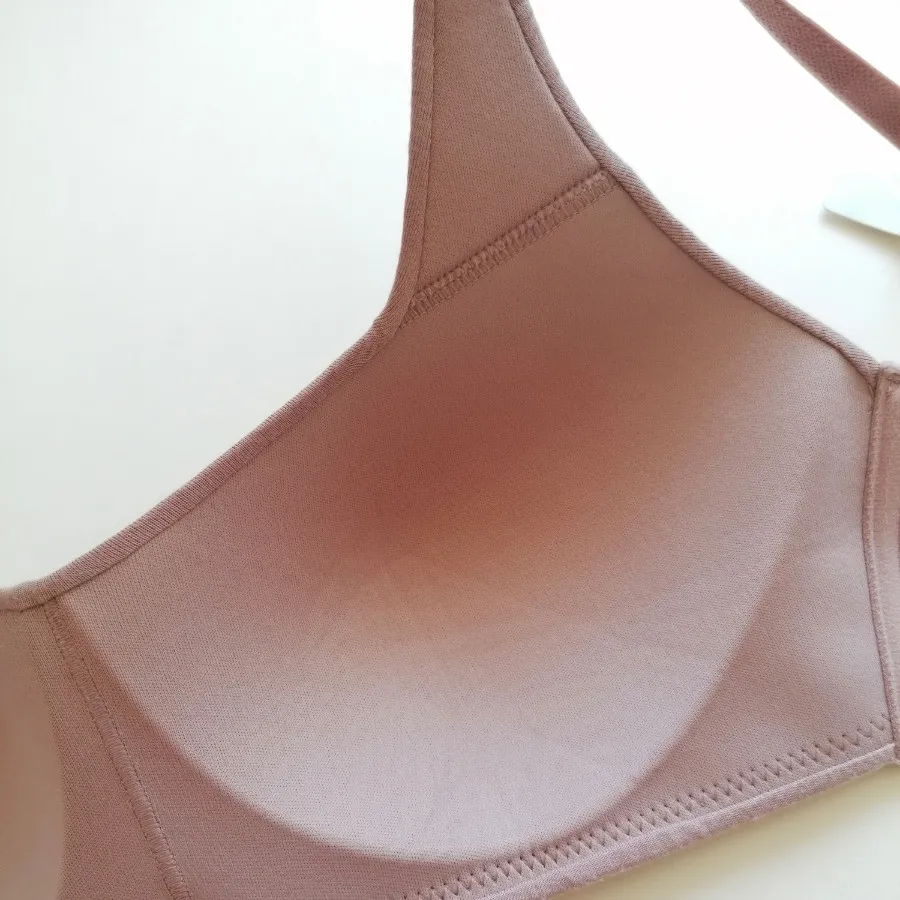 سوتین اسفنج نازک