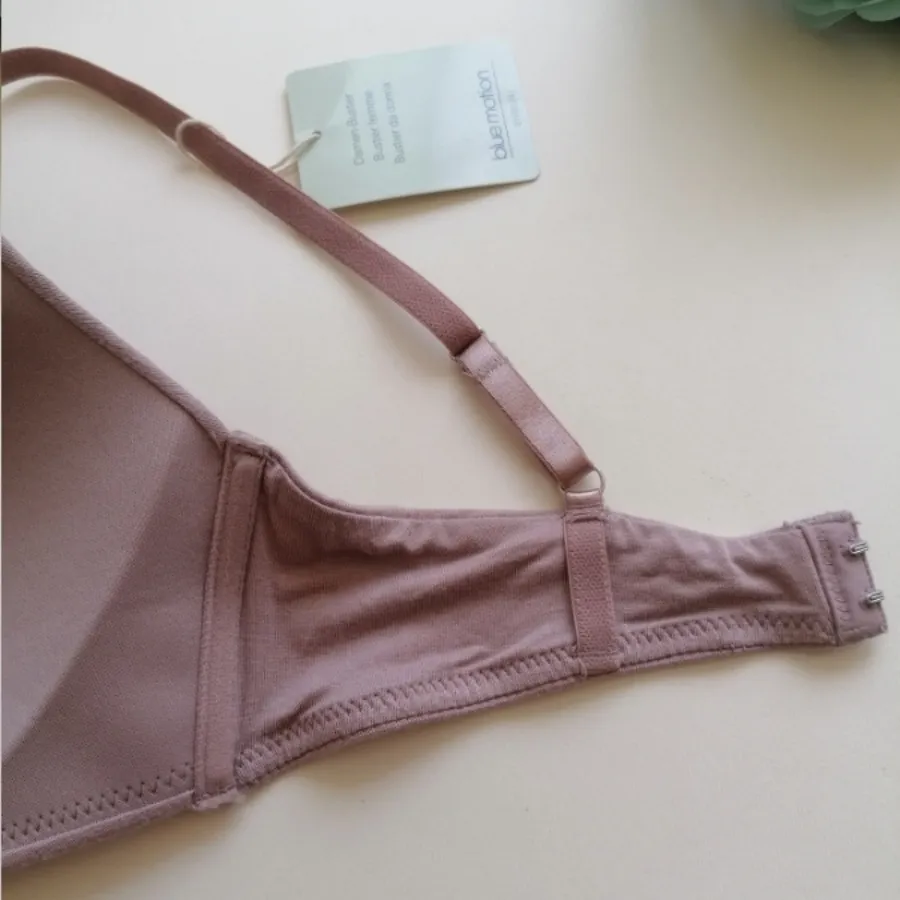 سوتین اسفنج نازک