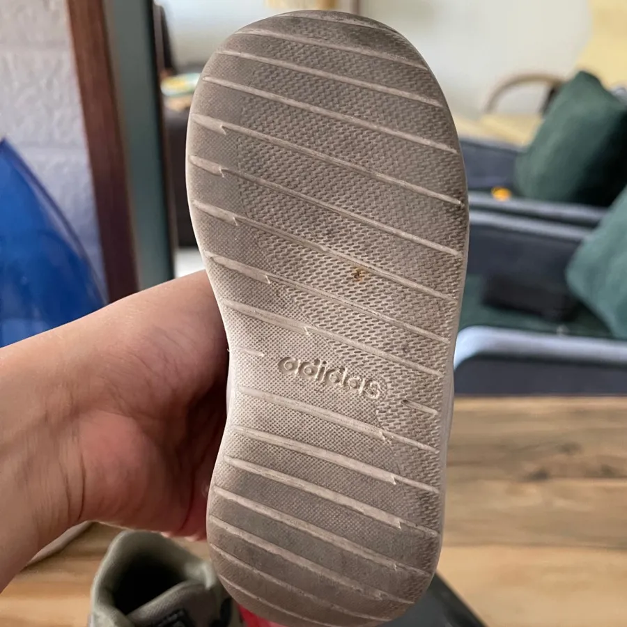 کتونی بچگانه خارجی ادیداس