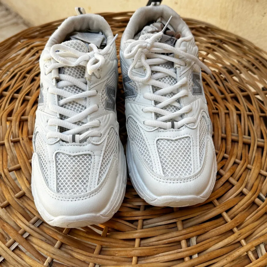 کتونی نیو بالانس