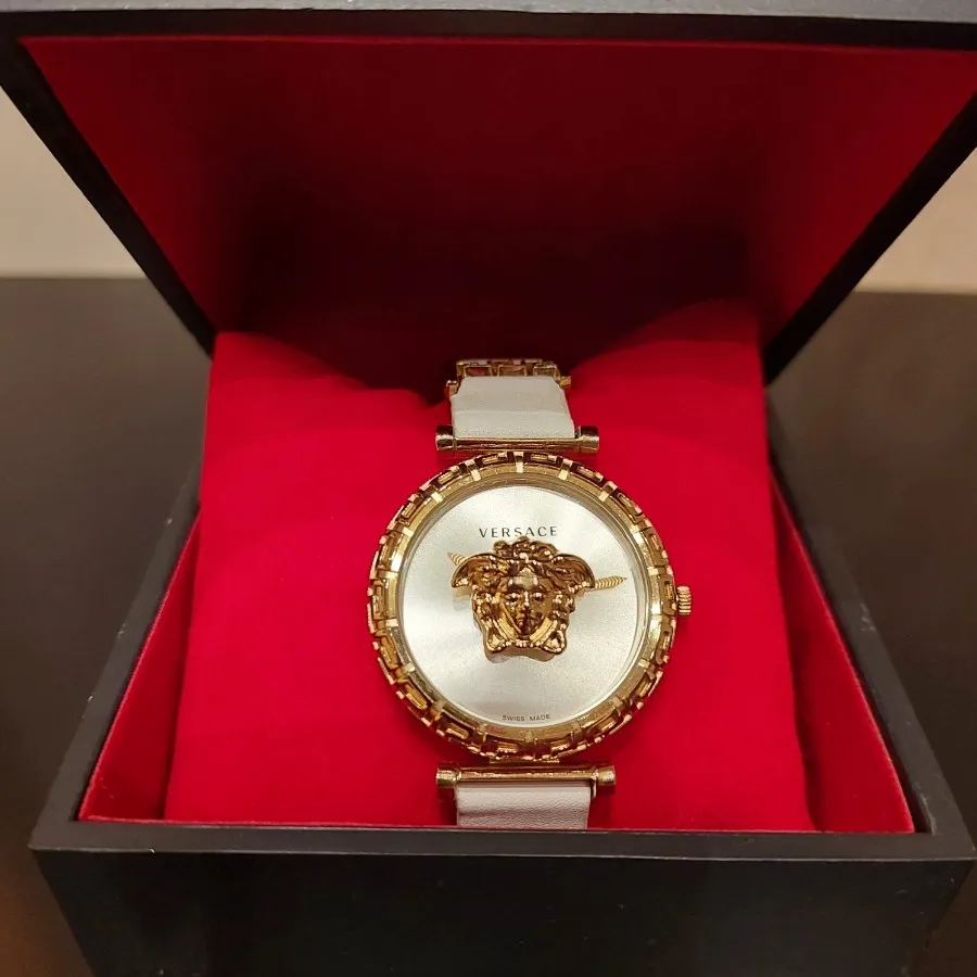 ساعت زنانه ورساچه