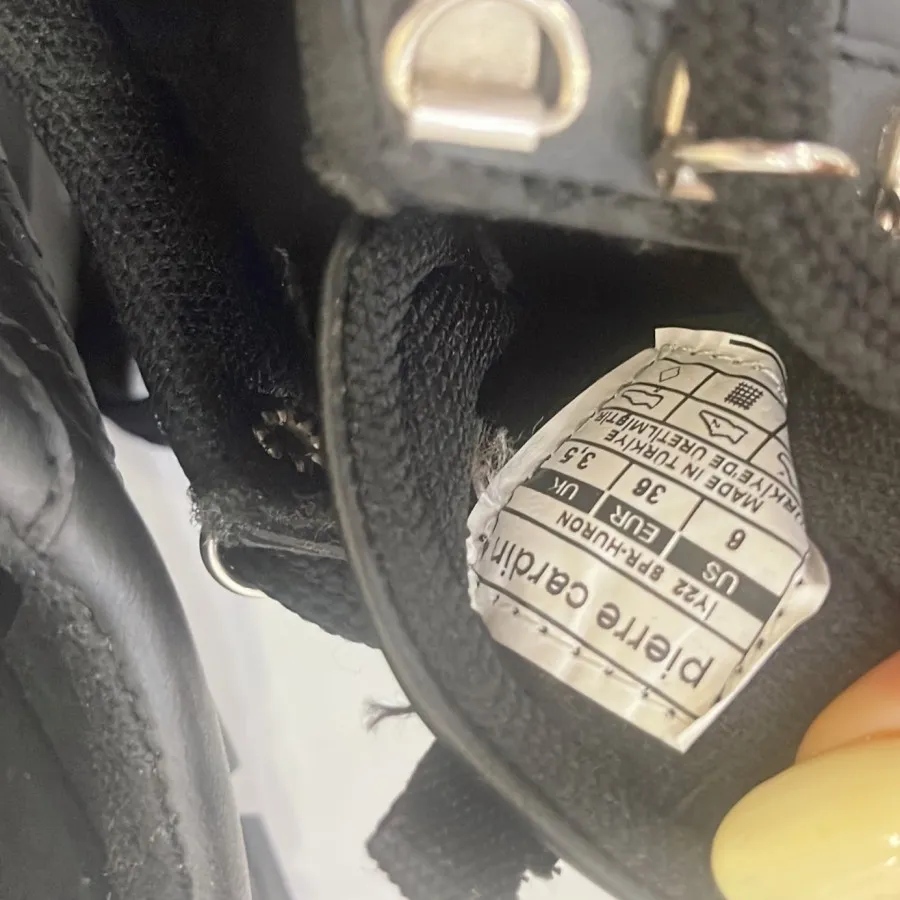 کفش پیرگاردین