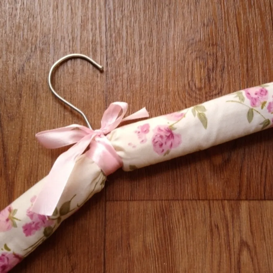 چوب لباسی پارچه ای