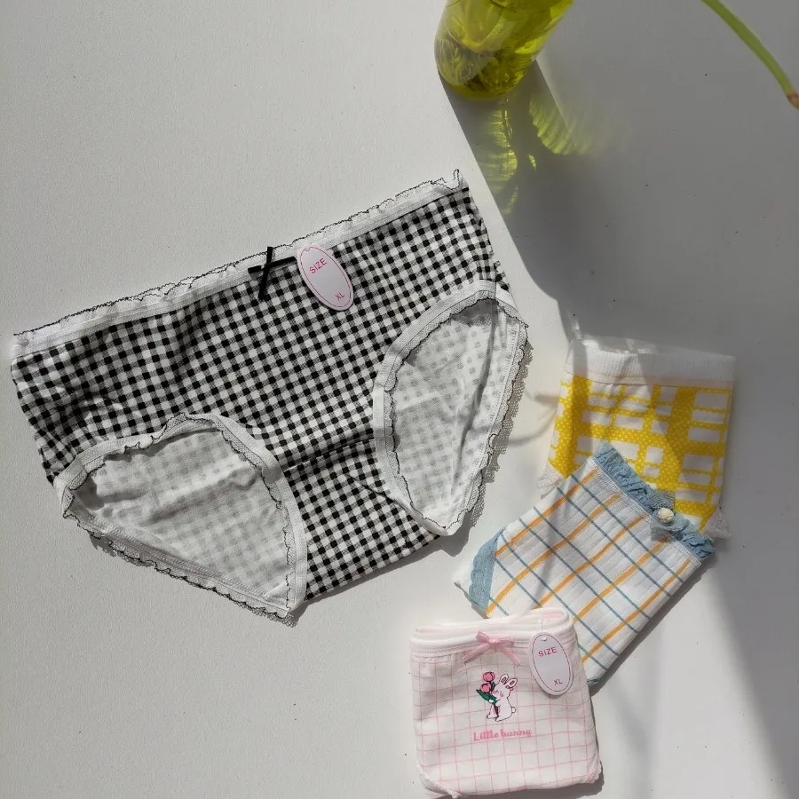 شورت عروسکی دخترانه