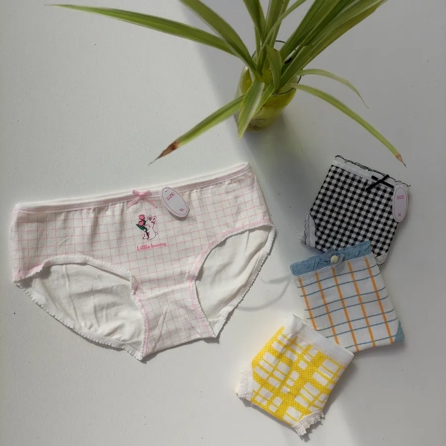 شورت عروسکی دخترانه