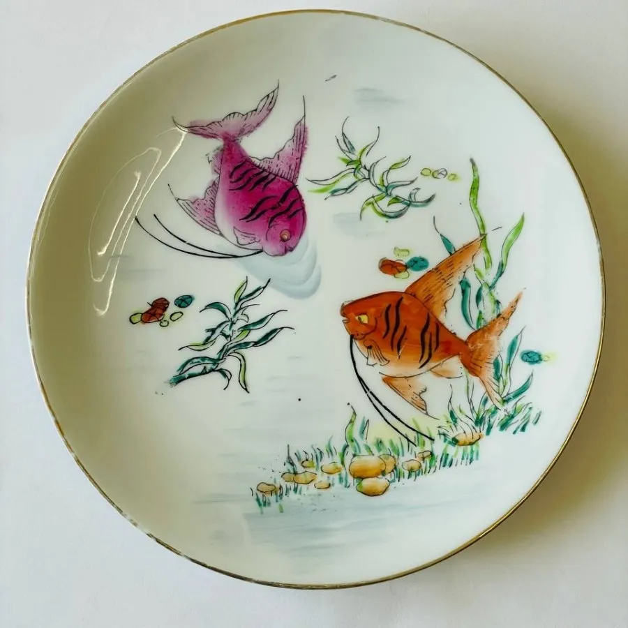 بشقاب طرح ماهی