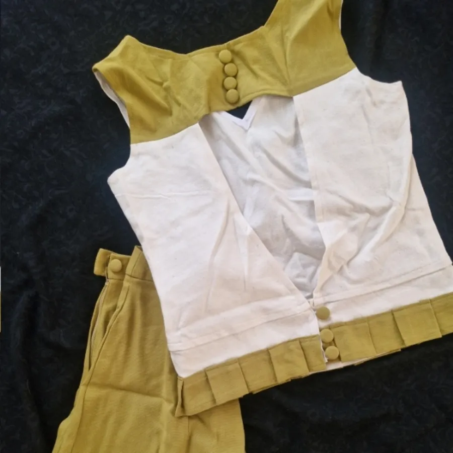 ست تاپ و شلوارک کتان مزون