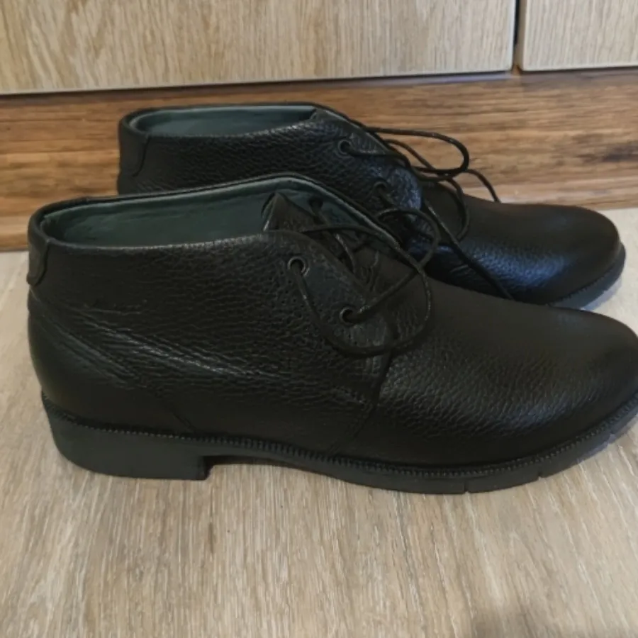 نیم بوت چرم سایز 38