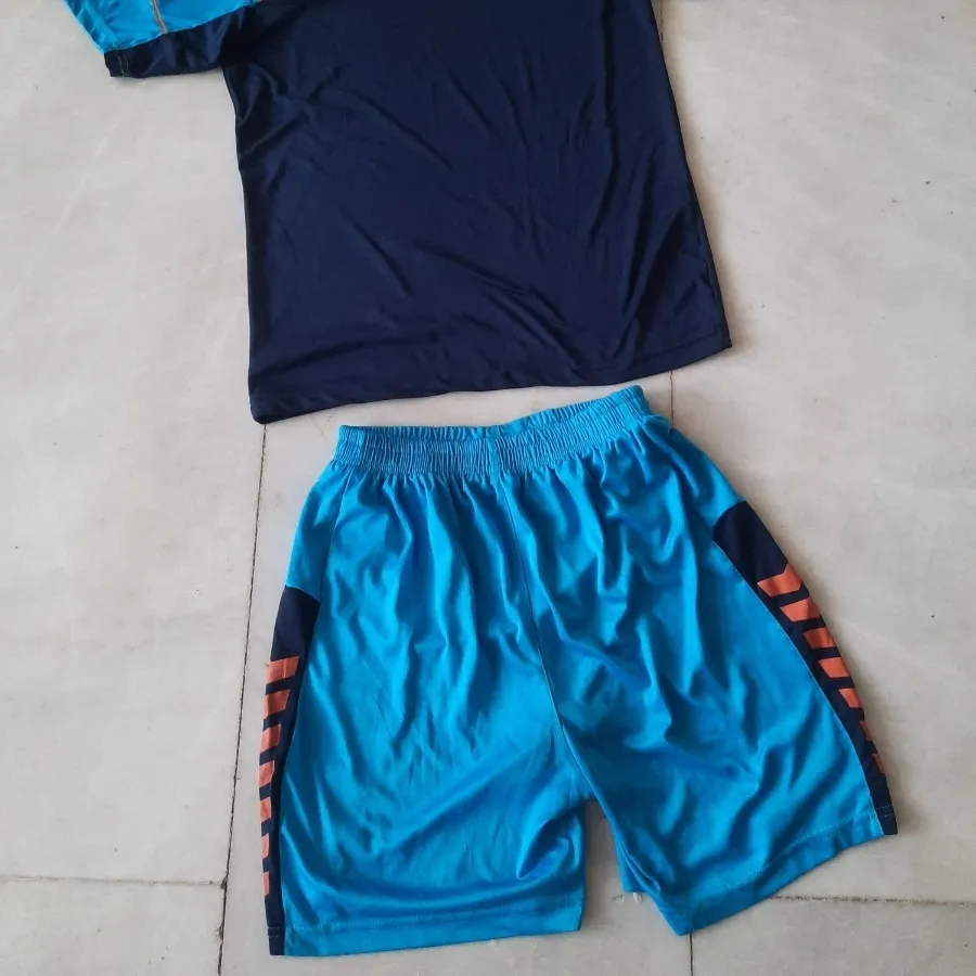 ست بلوز و شبوارک ورزشی