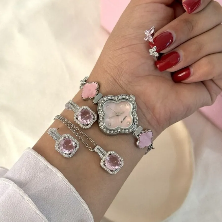 ساعت ونکلیف وارداتی صورتی