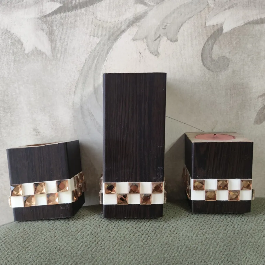 شمعدان چوبی