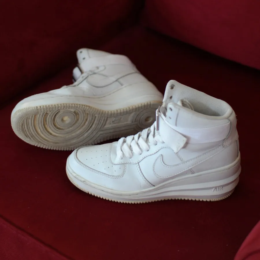 کتونی نایک ایر فورس لژ دا