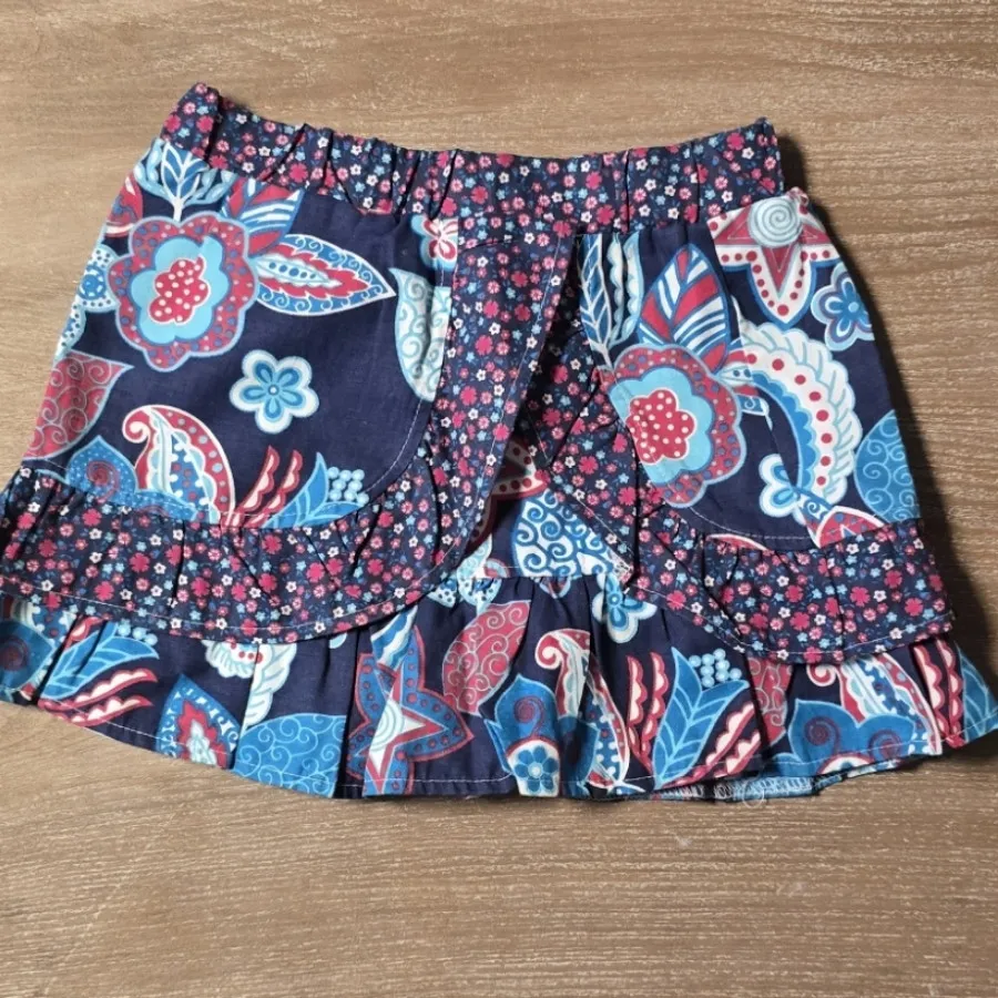 دامن دخترانه