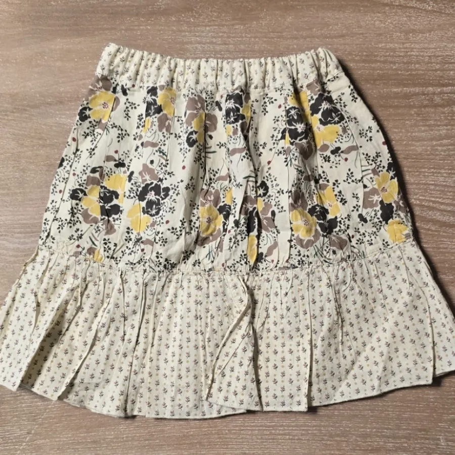 دامن دخترانه