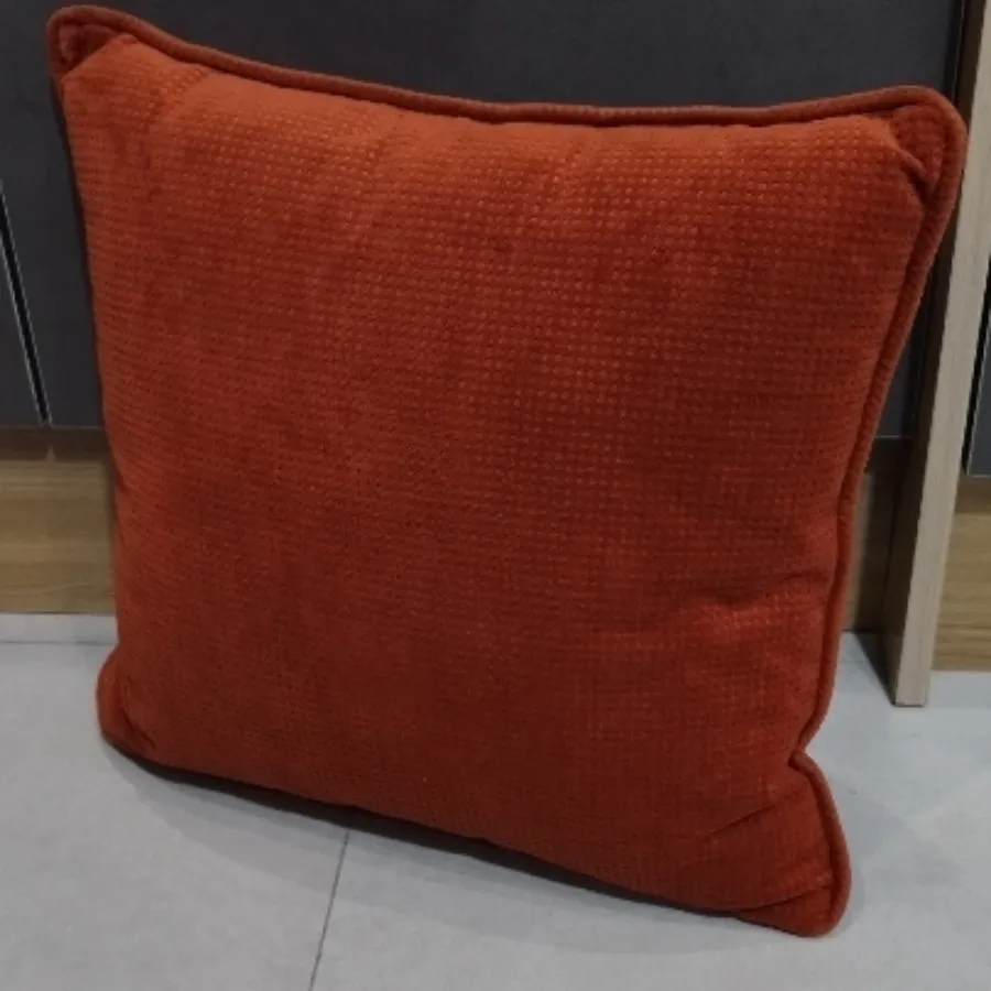 یک جفت کوسن آجری باکیفیت