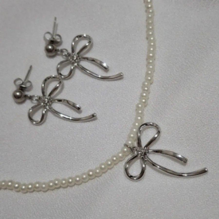 ست گردنبند،گوشواره پاپیون