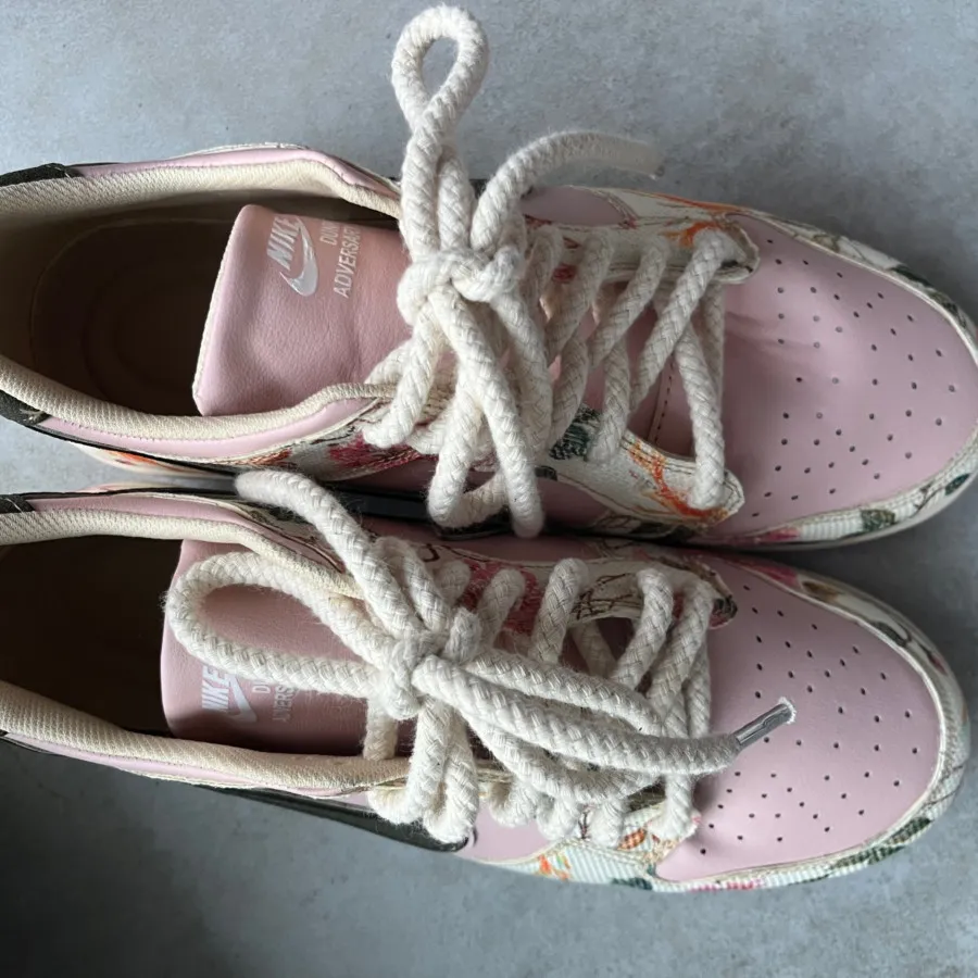 کفش صورتی گلگلی