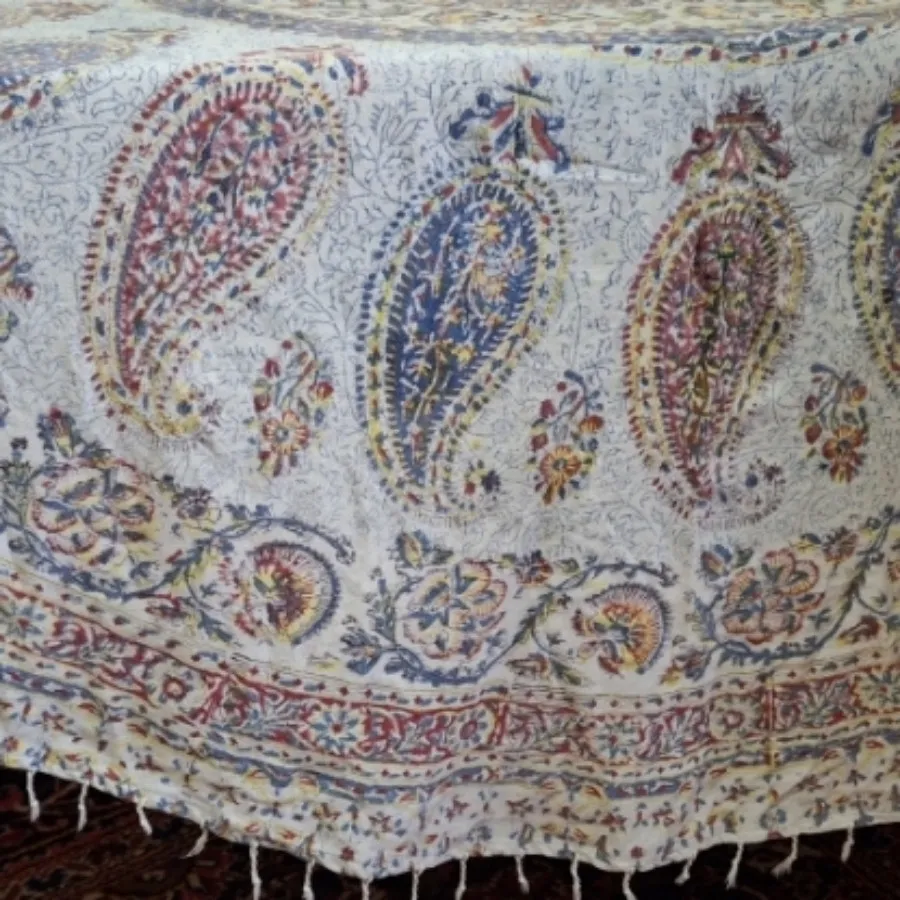 رومیزی و روتختی