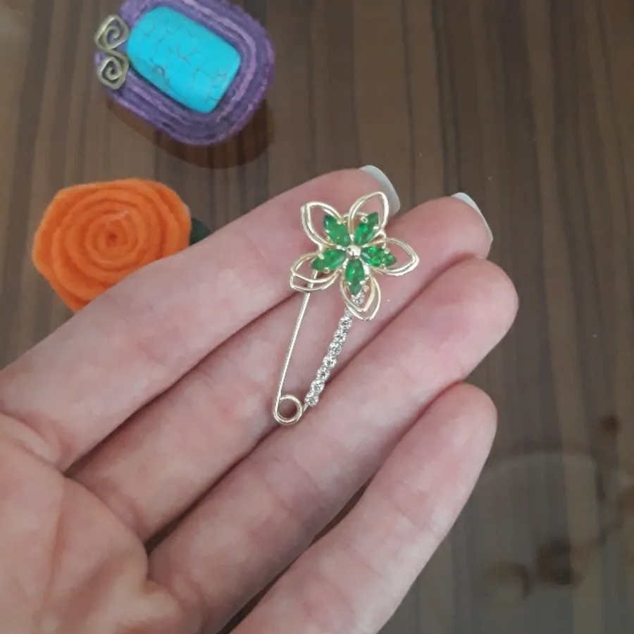 سه تا گل سینه