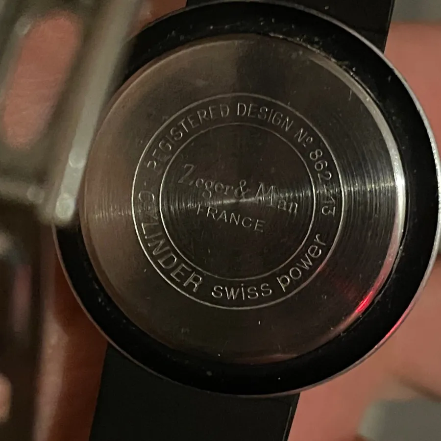 ساعت قدیمی سوییس