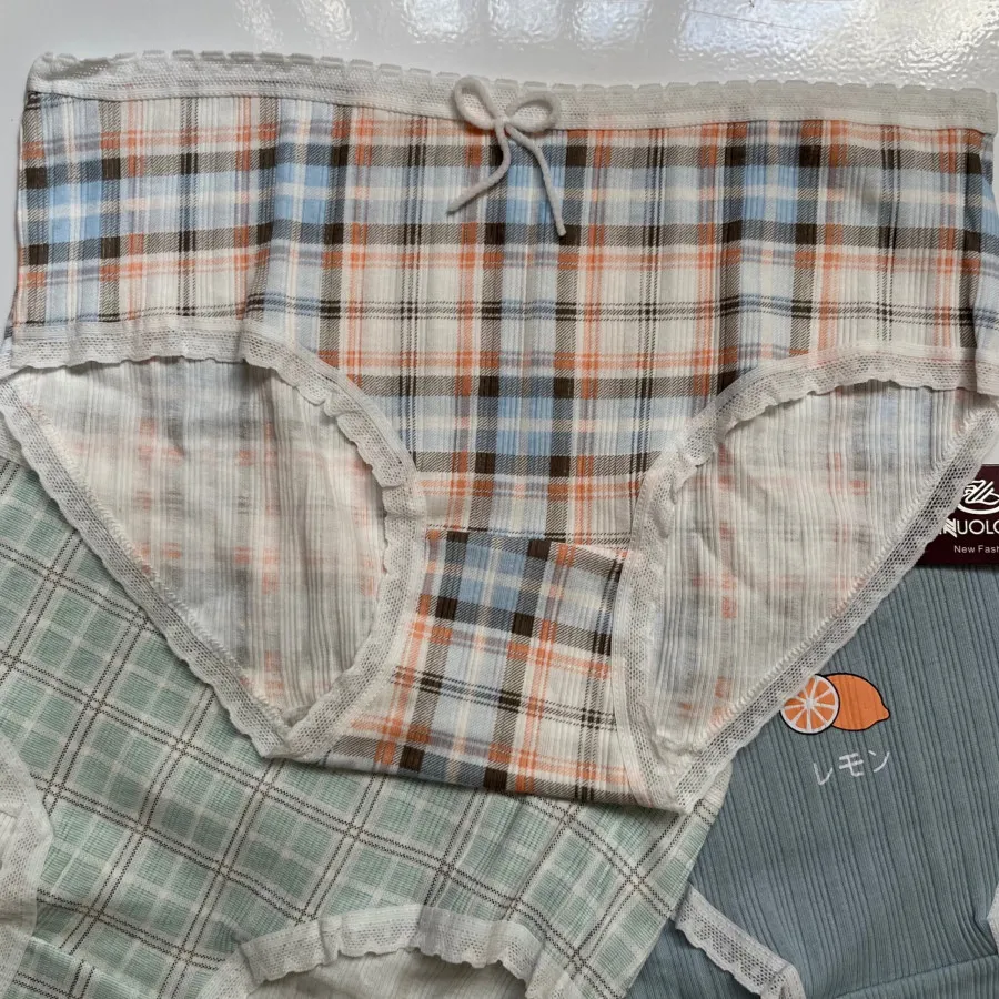 شورت های چهارخونه(ورق بزن