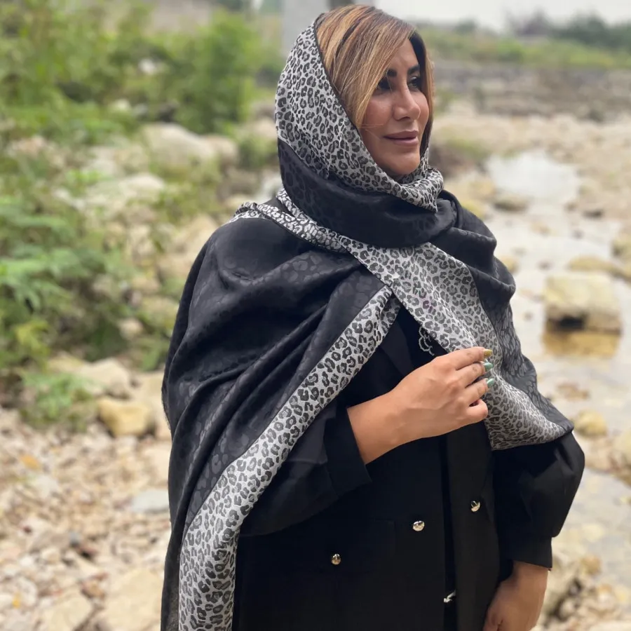 شال ژاکارد پلنگی?