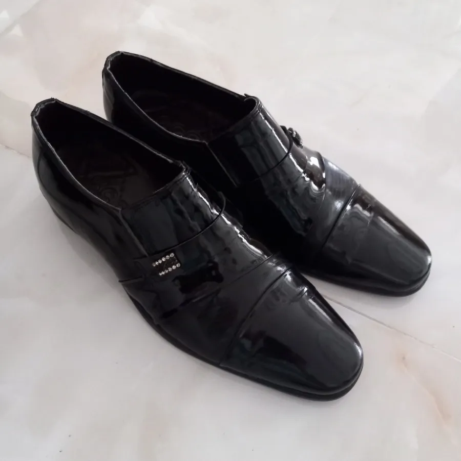 کفش مردانه ورنی