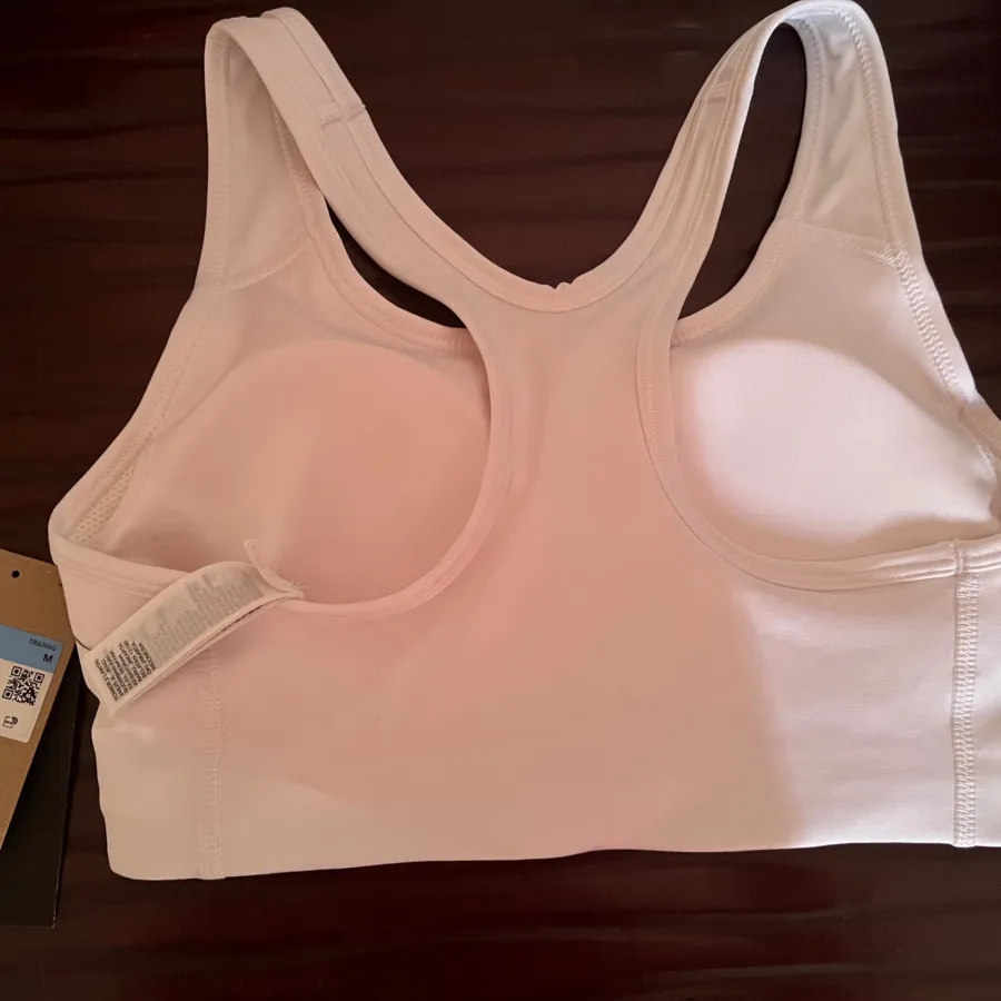 نیمتنه ورزشی Nike orginal