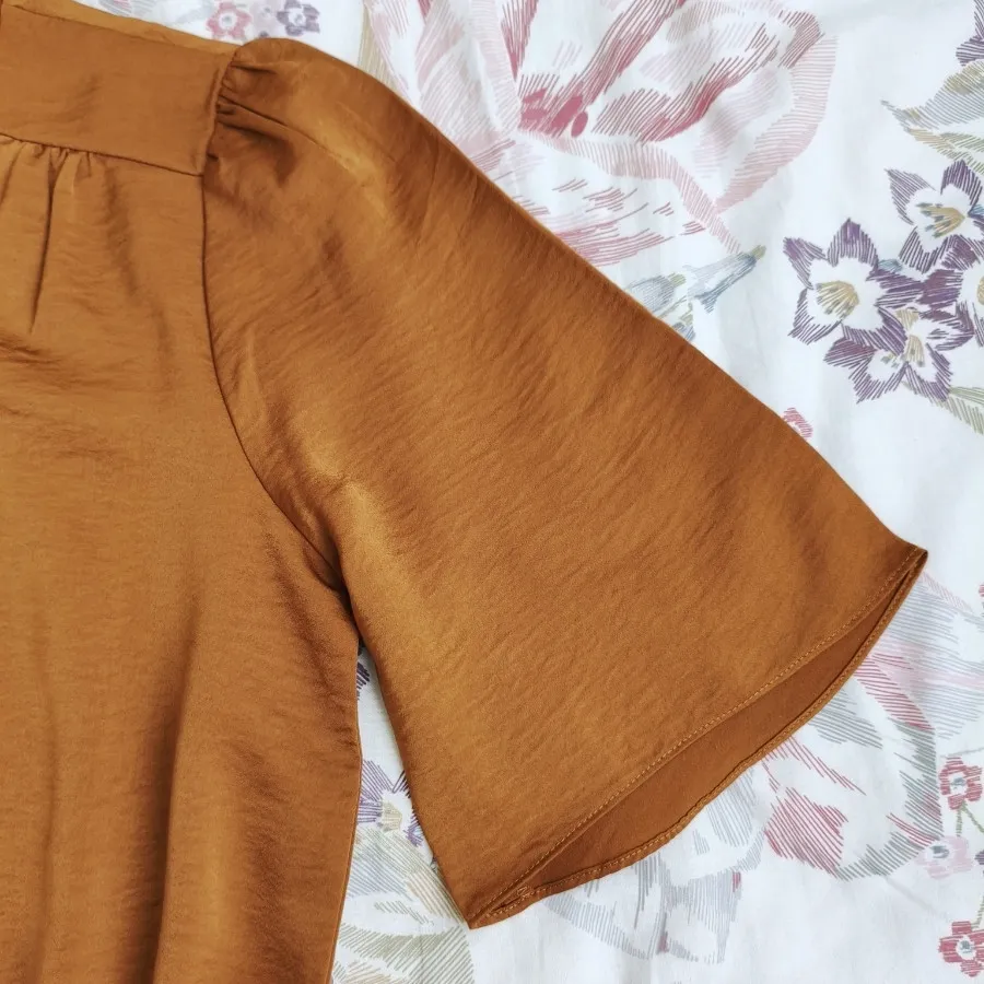 شومیز اتیکت دار اروپایی