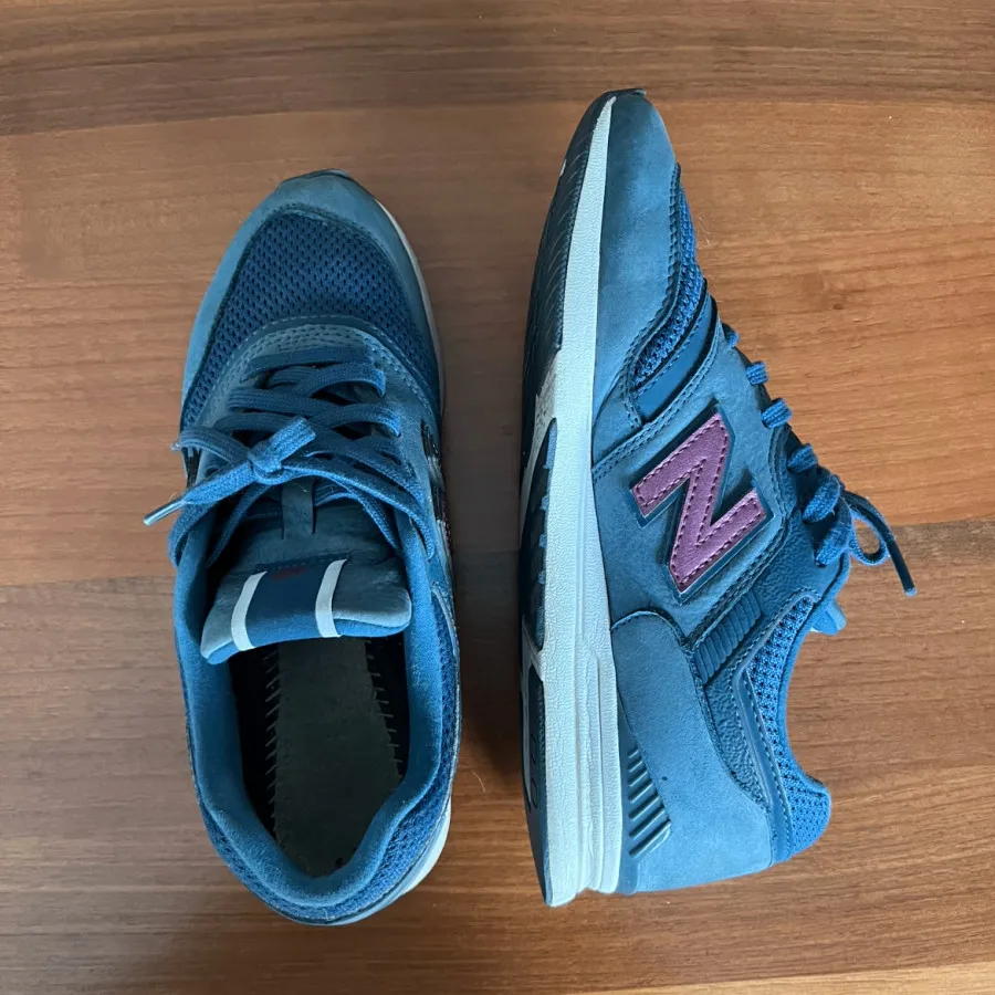 کتونی نیو بالانس مدل 697