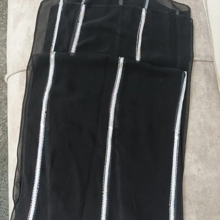 شال مشکی مجلسی