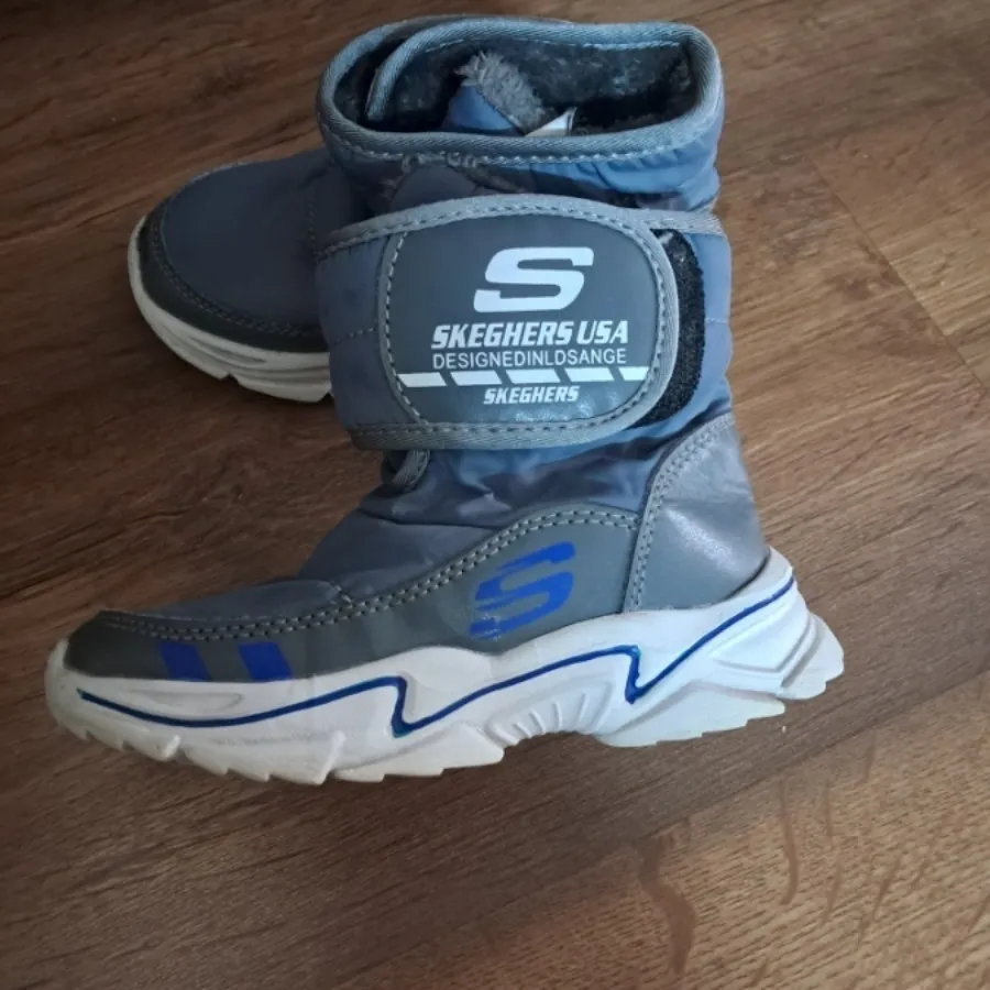 ّبوت اسکیچرز