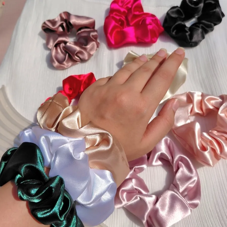 اسکرانچی ساتن