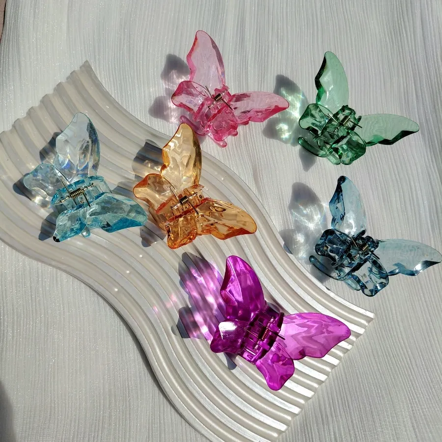 کلیپس پروانه ای کریستالی