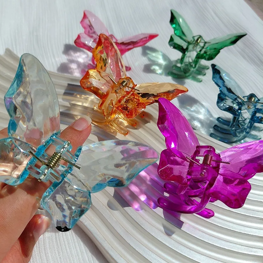 کلیپس پروانه ای کریستالی