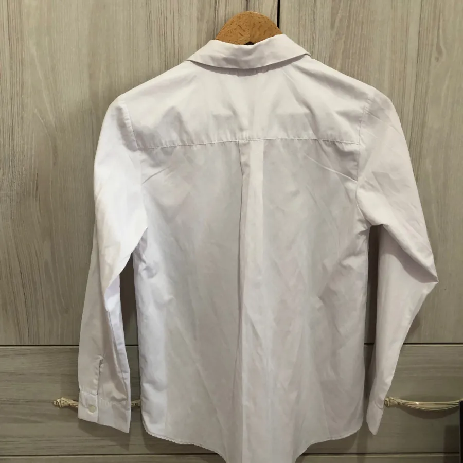 شومیز سفید جوتی جینز