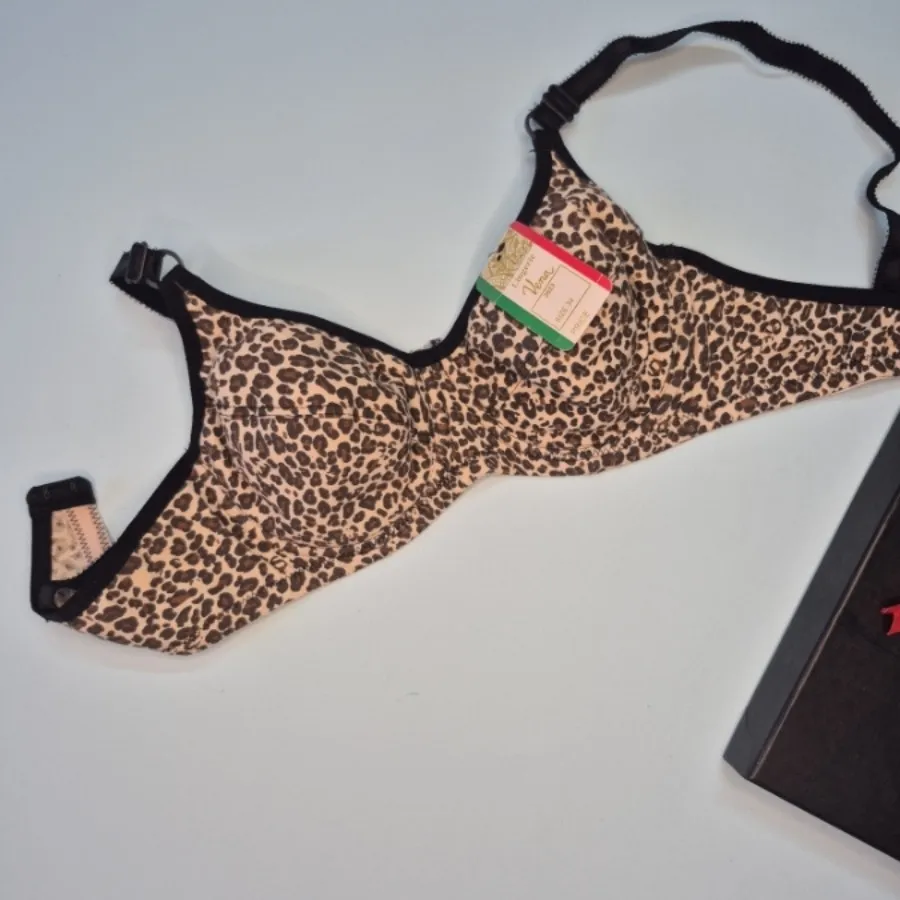 سوتین طرح ونا