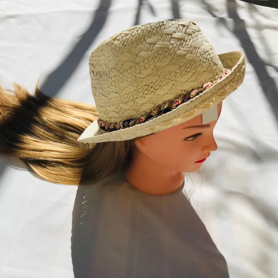 کلاه رافیا برند i am