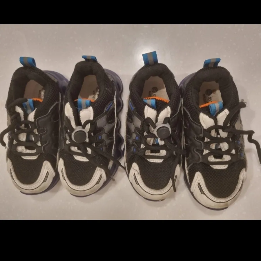 کفش کودک دو جفت