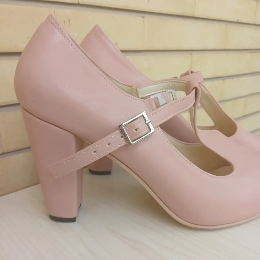 کفش مجلسی و بیرونی