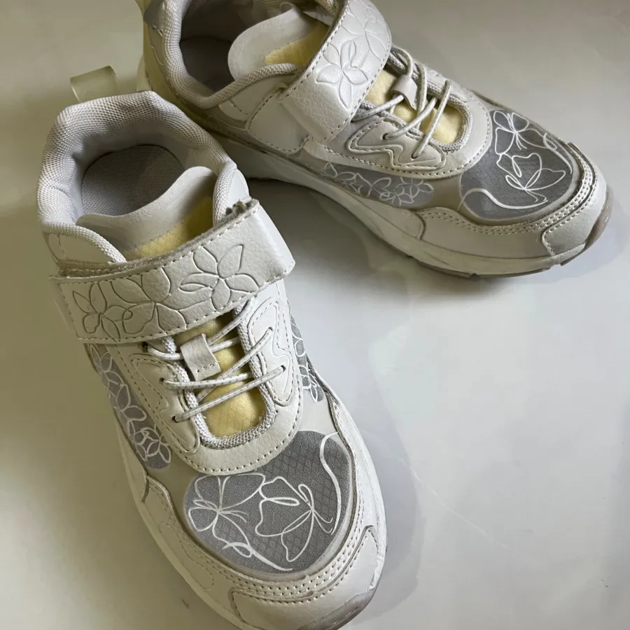 کتونی شیشه ایی زارا