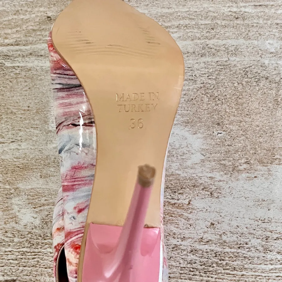 کفش آبرنگی مجلسی‌ ترک