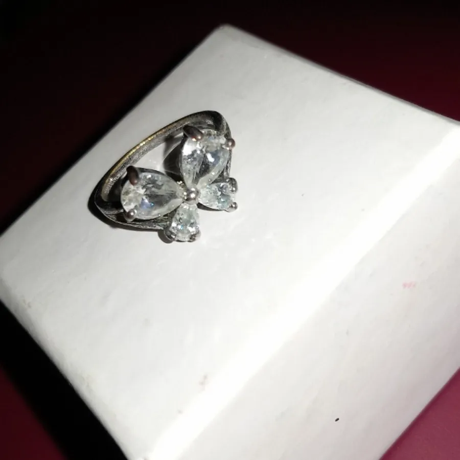 انگشتر نقره ای