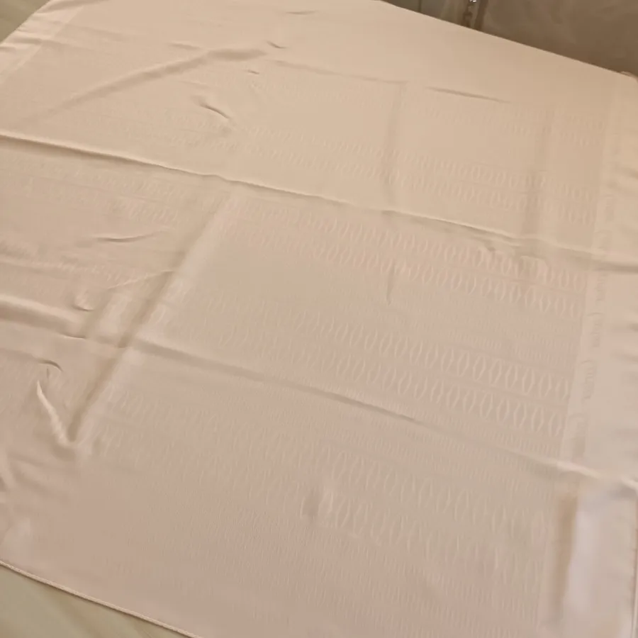 روسری ابریشم ژاکارد صورتی