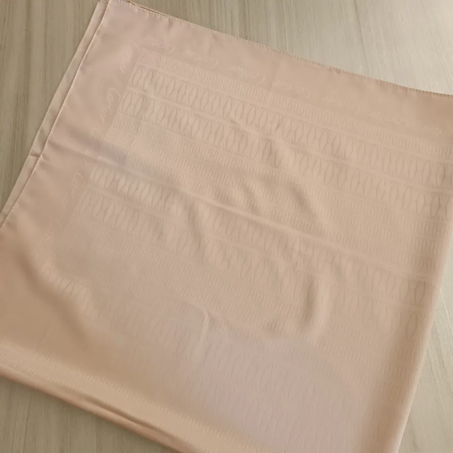 روسری ابریشم ژاکارد صورتی