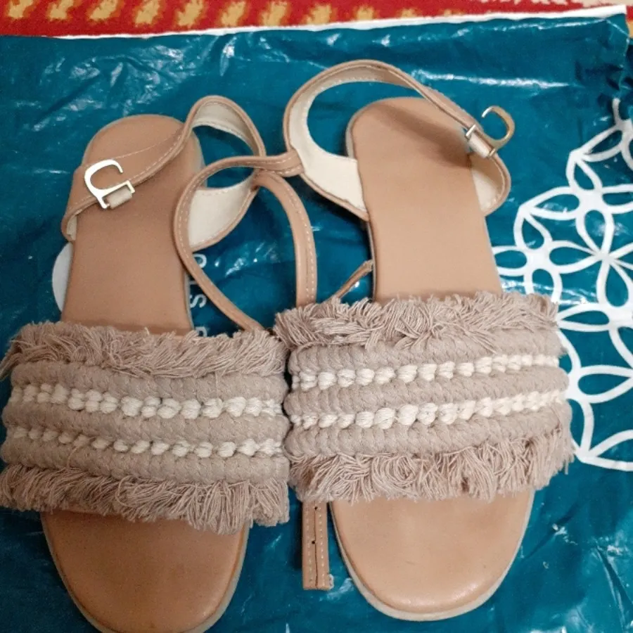 صندل دخترانه وزنانه