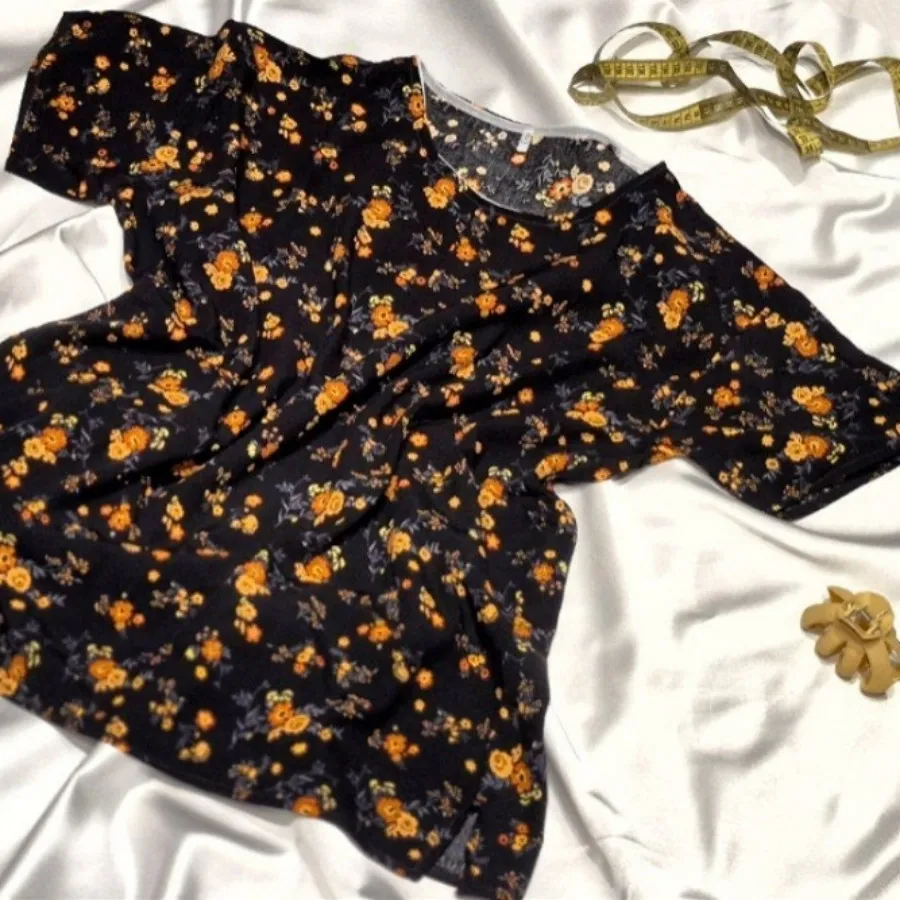 تیشرت زنونه گلگلی خاص